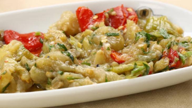 KÖZLENMİŞ PATLICAN SALATASININ KALORİSİ NE KADAR KÖZLENMİŞ PATLICAN SALATASININ KALORİSİ NE KADAR