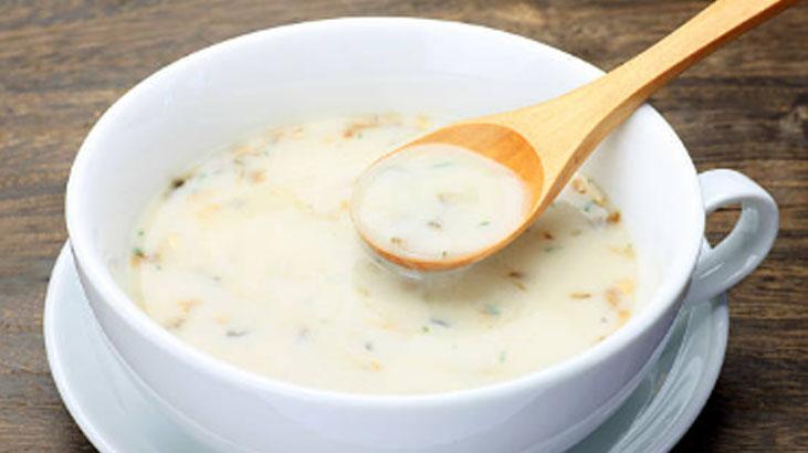 Yaz sofralarının favori lezzeti Mideyi rahatlatarak tok tutuyor, su gibi gidecek Yaz sofralarının favori lezzeti Mideyi rahatlatarak tok tutuyor, su gibi gidecek