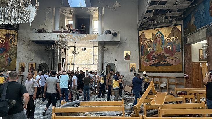 Suriyede kiliseye bombalı saldırı Çok sayıda ölü var İşte o kareler
