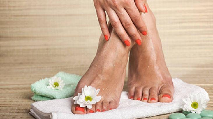 Ayaklardaki yorgunluğa formül Muzu böyle kullanın, peeling masajı iyileştiriyor Ayaklardaki yorgunluğa formül Muzu böyle kullanın, peeling masajı iyileştiriyor