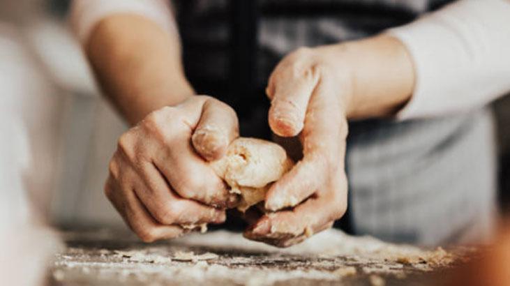Hem kabuğunu hem suyunu kullanın İçi yumuşacık kıyır kıyır portakallı kurabiye tarifi Hem kabuğunu hem suyunu kullanın İçi yumuşacık kıyır kıyır portakallı kurabiye tarifi