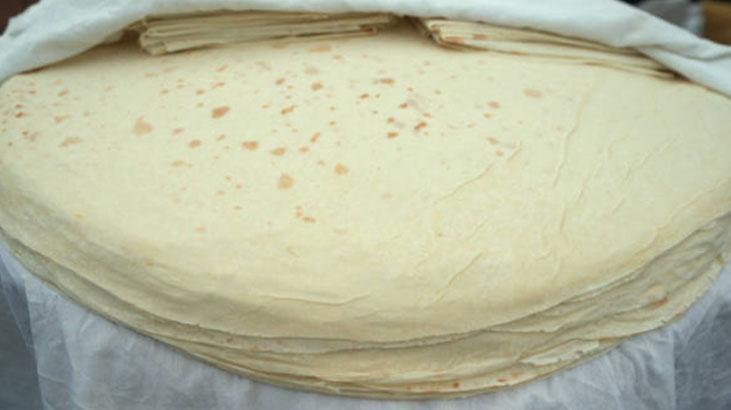Börek yufkası ortadan mı ayrılıyor 3 malzemeli sos çaresi, tek hamlede sarılacak Börek yufkası ortadan mı ayrılıyor 3 malzemeli sos çaresi, tek hamlede sarılacak