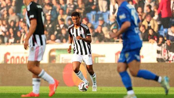 St. Pölten - Beşiktaş maçından kareler