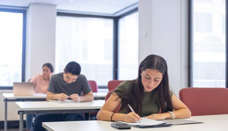 Meslek Lisesi Taban Puanları 2025 Sağlık, Turizm, Elektrik, İnşaat, Mutfak, Tekstil Meslek Lisesi taban puanları İstanbul, Ankara, İzmir ve diğer illerde kaç Meslek Lisesi Taban Puanları 2025 Sağlık, Turizm, Elektrik, İnşaat, Mutfak, Tekstil Meslek Lisesi taban puanları İstanbul, Ankara, İzmir ve diğer illerde kaç