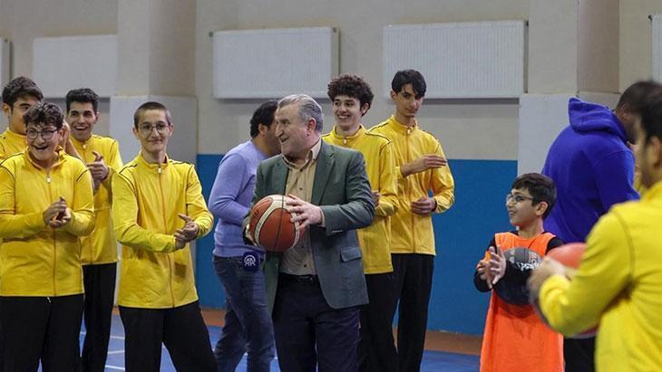 Gençlik ve Spor Bakanlığı'nın gençlik kamplarında eğlence ve eğitim bir arada