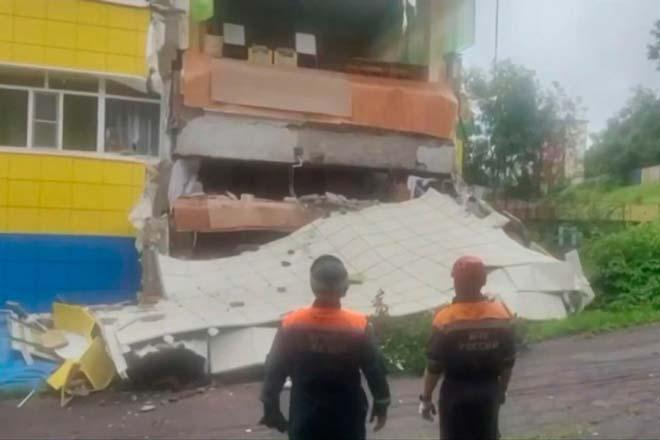 Rusyadaki depremin ardından tsunami Bölgeden ilk görüntüler Rusyadaki depremin ardından tsunami Bölgeden ilk görüntüler