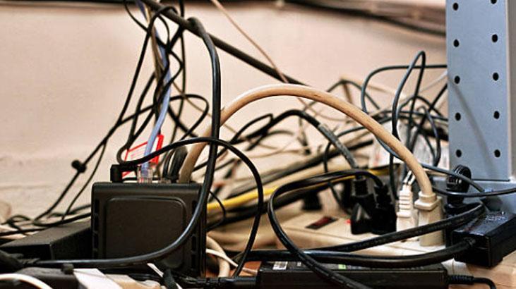 İşiniz bitince üç cihazı fişten çekin Elektriği vampir gibi emiyor, faturayı uçuruyor İşiniz bitince üç cihazı fişten çekin Elektriği vampir gibi emiyor, faturayı uçuruyor