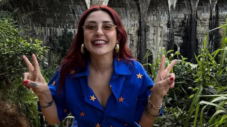 Melek Mosso yeni imajını takipçileriyle paylaştı Güzel olmuş mu Melek Mosso yeni imajını takipçileriyle paylaştı Güzel olmuş mu