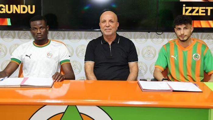 UCHENNA OGUNDU & İZZET ÇELİK (FORVET-ORTA SAHA)