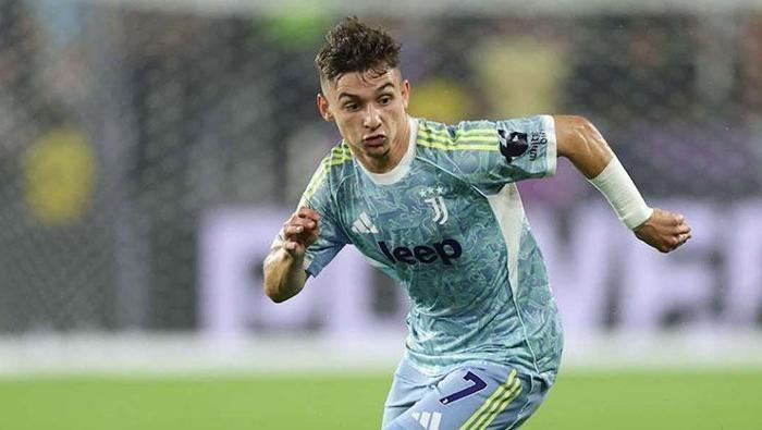 Francisco Conceiçao (Sağ Kanat) Francisco Conceiçao (Sağ Kanat)