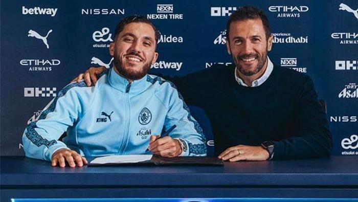 Rayan Cherki (Orta saha) Rayan Cherki (Orta saha)