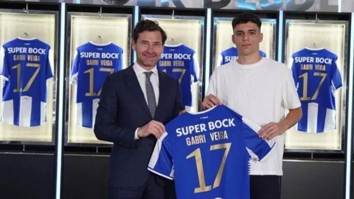 Gabri Veiga (Orta saha) Gabri Veiga (Orta saha)