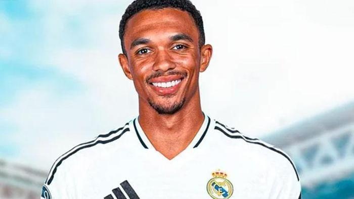 Trent Alexander-Arnold (Sağ bek) Trent Alexander-Arnold (Sağ bek)