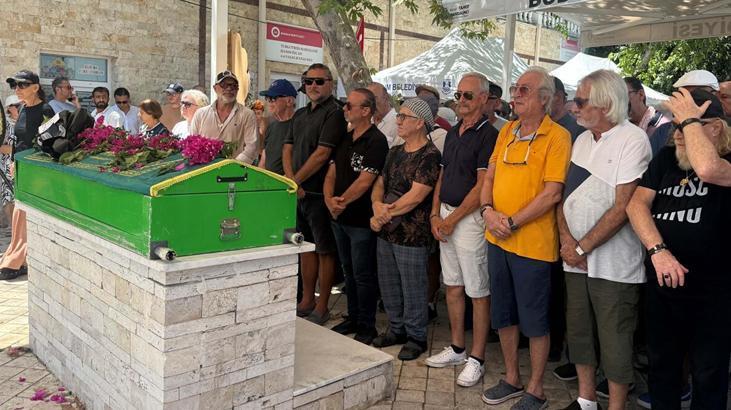 Usta sanatçı Selçuk Alagöz'ün cenazesi İstanbul'a gönderildi Usta sanatçı Selçuk Alagöz'ün cenazesi İstanbul'a gönderildi