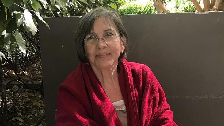 Usta oyuncu kanserle savaşıyor İşte Gül Onatın son hali