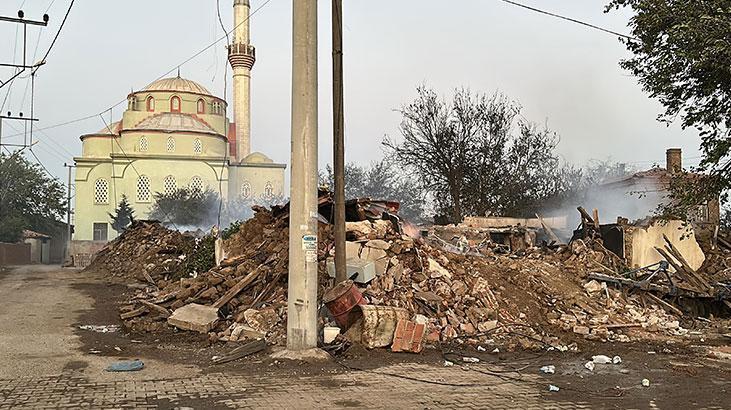BAYRAMİÇ YANGININDA ZARAR GÖREN KÖY VE ORMANLAR DRON İLE GÖRÜNTÜLENDİ BAYRAMİÇ YANGININDA ZARAR GÖREN KÖY VE ORMANLAR DRON İLE GÖRÜNTÜLENDİ