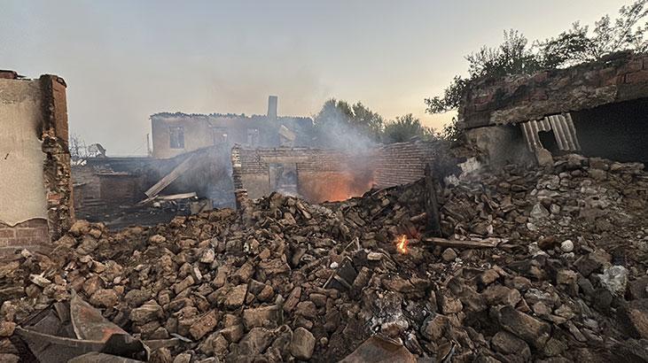 Çanakkalede yanan alanlar ve evler görüntülendi Çanakkalede yanan alanlar ve evler görüntülendi