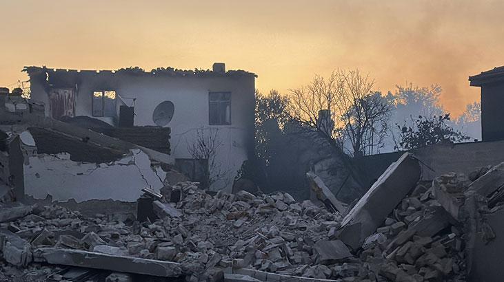 Çanakkalede yanan alanlar ve evler görüntülendi Çanakkalede yanan alanlar ve evler görüntülendi
