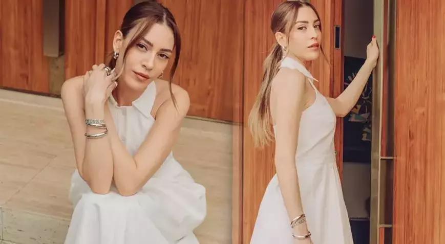 Mutlu aile pozlarını paylaştı Sinem Kobal ve kızlarından yeni kareler Mutlu aile pozlarını paylaştı Sinem Kobal ve kızlarından yeni kareler