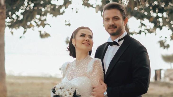 Şarkıcı Lara hastanelik oldu Sedyede serumlu hali korkuttu Şarkıcı Lara hastanelik oldu Sedyede serumlu hali korkuttu