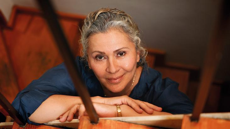 “ALİYE RONA VE EROL TAŞ İLE KIYASLANMAK BÜYÜK GURUR” “ALİYE RONA VE EROL TAŞ İLE KIYASLANMAK BÜYÜK GURUR”