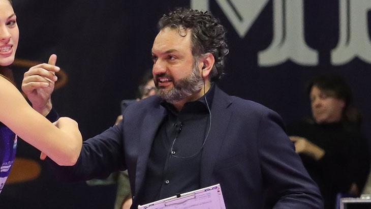 LAVARINI HAKSIZ YERE ELEŞTİRİLDİ