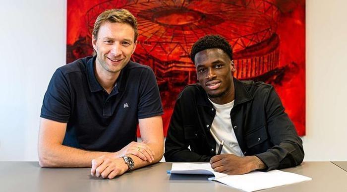 Ernest Poku (Sağ kanat) AZ Alkmaar -> Bayer Leverkusen Ernest Poku (Sağ kanat) AZ Alkmaar -> Bayer Leverkusen