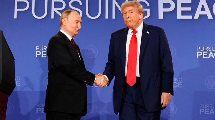 HER ŞEY GÖZLERDE VE AĞIZDA