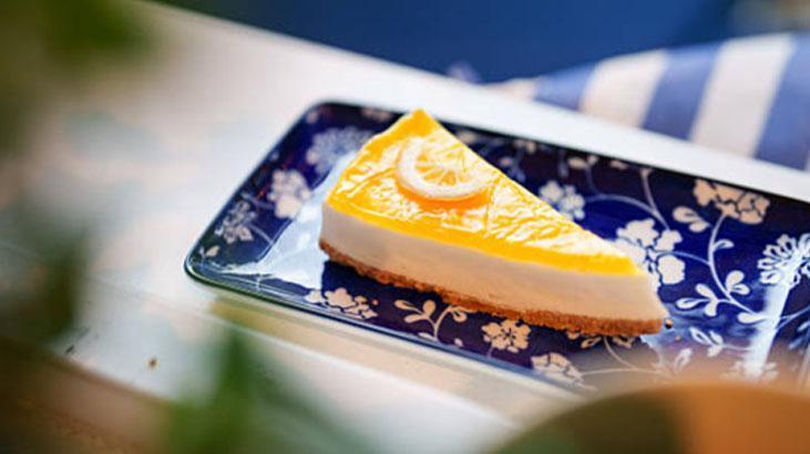 Yazın bastıran tatlı krizine ilaç Fırınsız şipşak hazır, limonlu efsane cheesecake