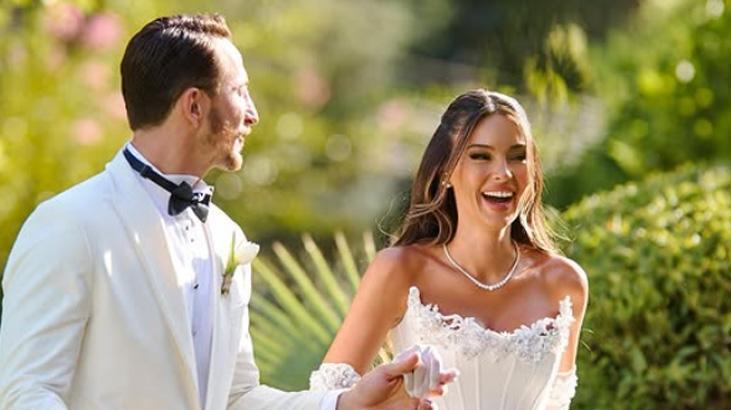 La primera publicación de Lale Onuktan después del matrimonio es una sensación completamente diferente.
