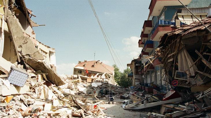 TAM 26 YIL GEÇTİ 17 Ağustos 1999 depremi nerede, kaç şiddetinde yaşandı 17 Ağustos depremi kaç saniye sürdü, kaç kişi hayatını kaybetti