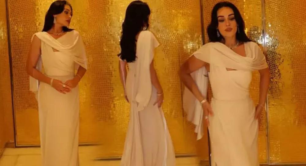 Esra Bilgiç ve sevgilisi Faruk Sabancıdan yeni kare Aşk dolu pozu kalp emojisiyle paylaştı Esra Bilgiç ve sevgilisi Faruk Sabancıdan yeni kare Aşk dolu pozu kalp emojisiyle paylaştı