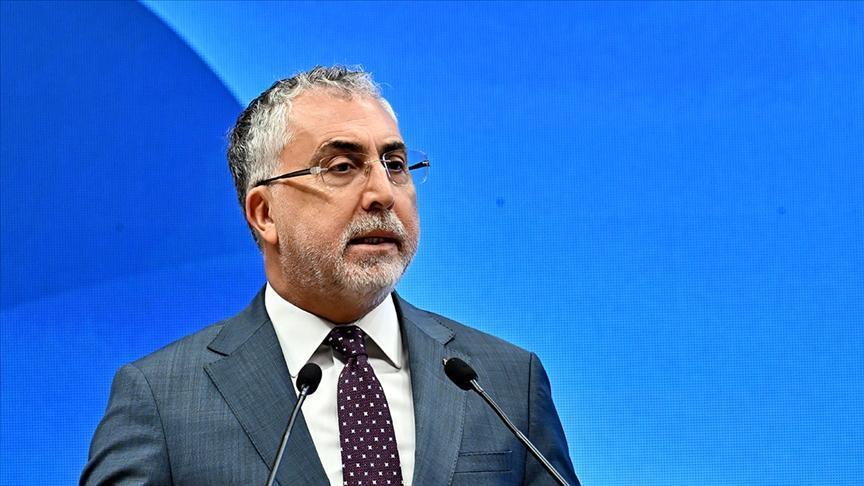 SON DAKİKA HABERLERİ: Bakan Işıkhan'dan memur zammına ilişkin açıklama