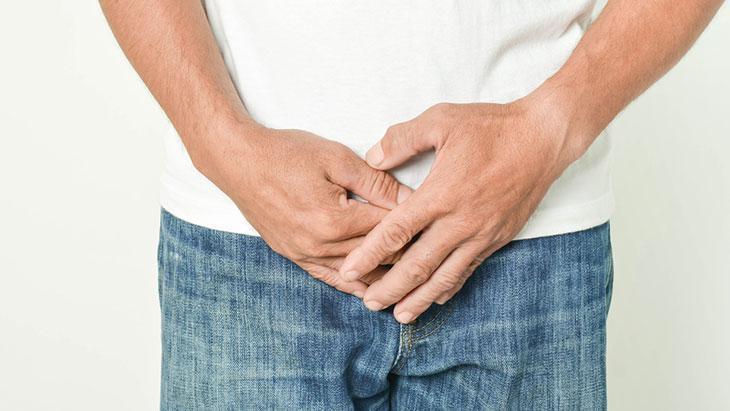 30-40 yaş arasında sık görülüyor! Öksürürken kasıkta beliren şişliğe dikkat