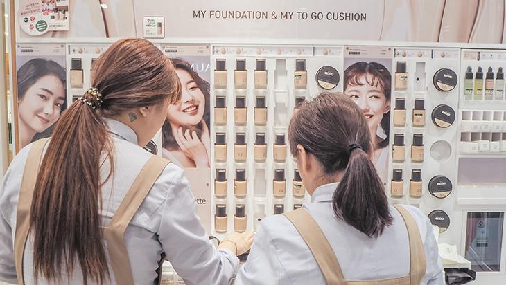 Son dönemin yeni akımı cildi cam gibi yapıyor Korelilerin sırrı C vitamininde