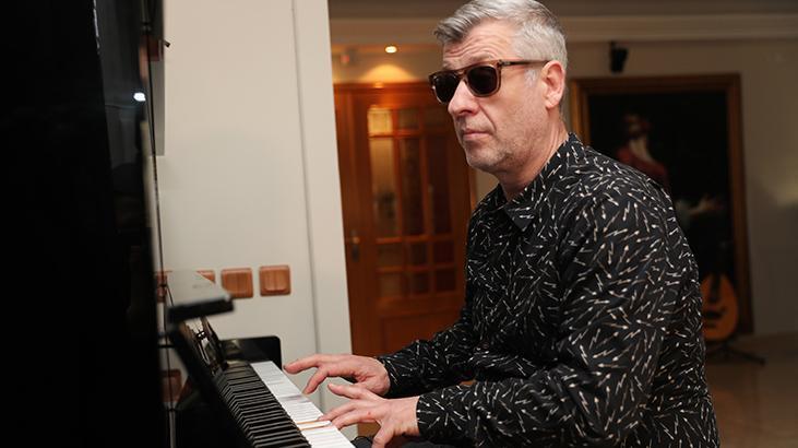 Metin Şentürk acı haberi duyurdu Kanser tedavisi gören kardeşi hayatını kaybetti