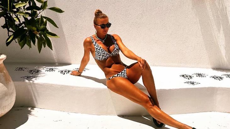 Ivana Sert, Dua Lipa akımını kaçırmadı Çift bikini giydi Ivana Sert, Dua Lipa akımını kaçırmadı Çift bikini giydi