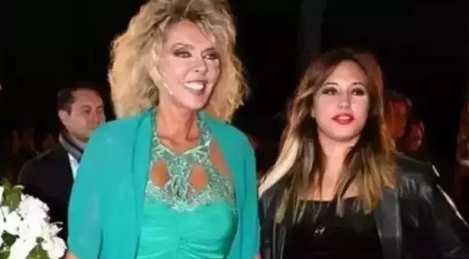 Ahu Tuğbanın kızı Anjelikten duygulandıran paylaşım Sensiz ilk Bodrum annem Ahu Tuğbanın kızı Anjelikten duygulandıran paylaşım Sensiz ilk Bodrum annem