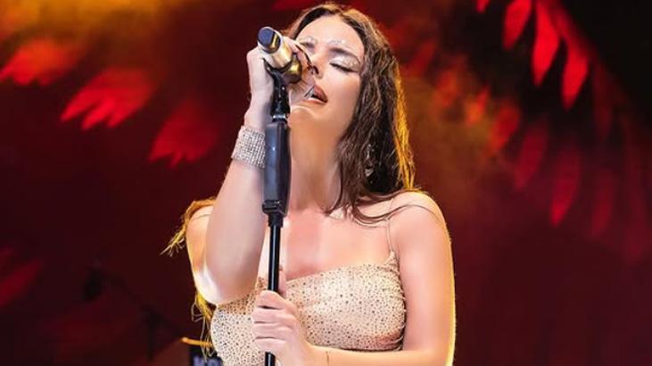 Simge Sağından konser öncesi sürpriz paylaşım Doğal hali dikkatleri çekti Simge Sağından konser öncesi sürpriz paylaşım Doğal hali dikkatleri çekti