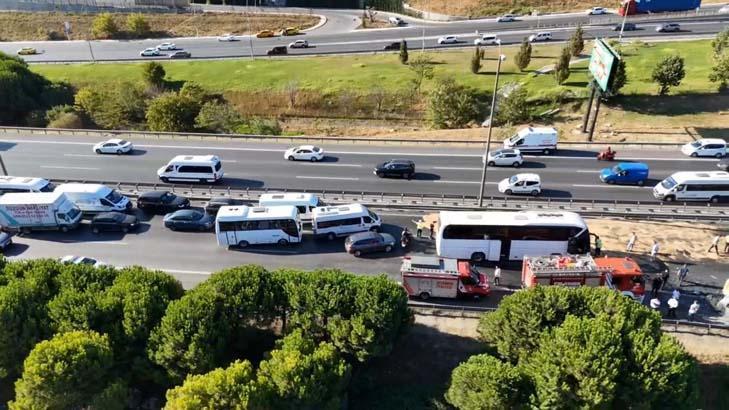 One person died and 21 were injured in a chain accident on the Küçükçekmece TEM Highway.