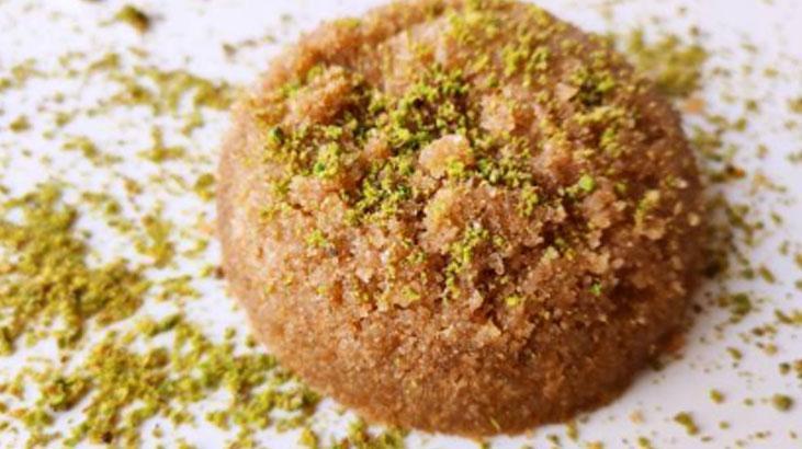 Bir bardak irmik-üzüm ikilisi harikalar yaratıyor 8 dakikada hazırlanan yaz tatlısı Bir bardak irmik-üzüm ikilisi harikalar yaratıyor 8 dakikada hazırlanan yaz tatlısı