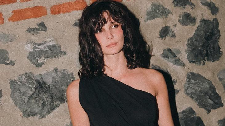 Büşra Develi peş peşe doğum günü karelerini paylaştı Son fotoğrafın kusuruna bakmayın Büşra Develi peş peşe doğum günü karelerini paylaştı Son fotoğrafın kusuruna bakmayın