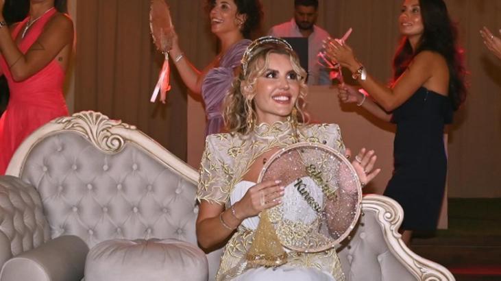 Esra Erolun kardeşi Eda Eroldan görkemli kına gecesi Yadigar elbise damga vurdu