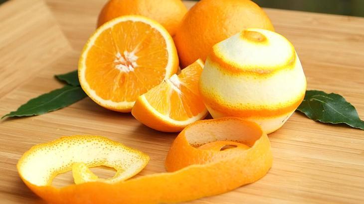 Portakal kabuğundan örümcekleri uzaklaştıran formül Eylül ayında evlere doluşuyorlar Portakal kabuğundan örümcekleri uzaklaştıran formül Eylül ayında evlere doluşuyorlar