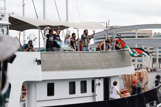Gazze ablukasını kırmak için yola çıktılar: Küresel Sumud Filosu Akdenize yelken açtı