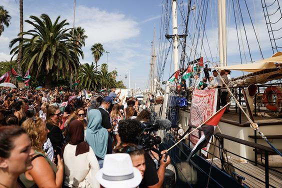 Gazze ablukasını kırmak için yola çıktılar: Küresel Sumud Filosu Akdenize yelken açtı