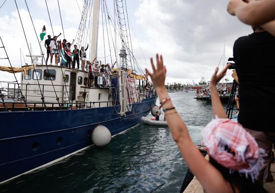 Gazze ablukasını kırmak için yola çıktılar: Küresel Sumud Filosu Akdenize yelken açtı