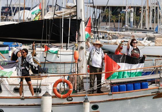 Gazze ablukasını kırmak için yola çıktılar: Küresel Sumud Filosu Akdenize yelken açtı