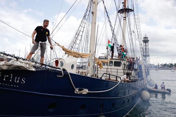 Gazze ablukasını kırmak için yola çıktılar: Küresel Sumud Filosu Akdenize yelken açtı