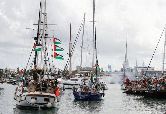Gazze ablukasını kırmak için yola çıktılar: Küresel Sumud Filosu Akdenize yelken açtı